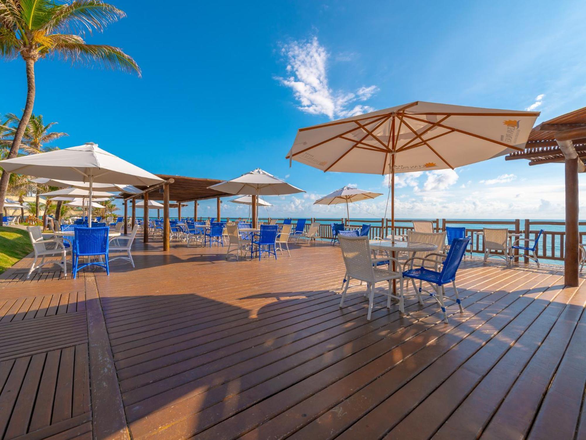 Ocean Palace All Inclusive Premium Natal Eksteriør billede The Deck at Atlantis Paradise Island